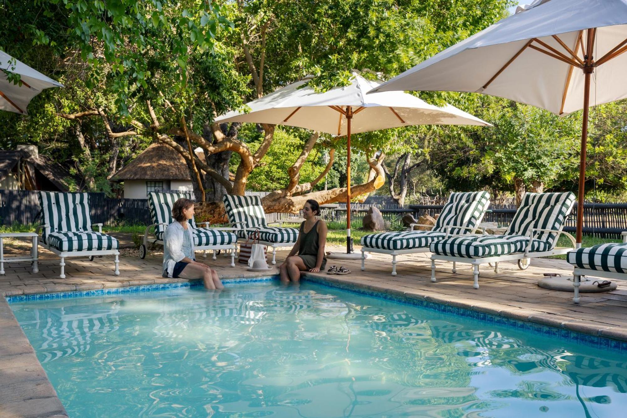 Simbavati River Lodge Заповедник Тимбавати Экстерьер фото